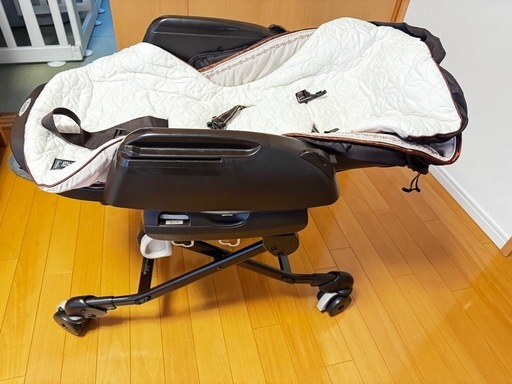 コンビ　ネムリラ　オートスウィング