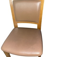 木製ダイニングテーブル 4脚付きの画像