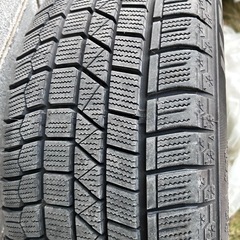 ホンダ オデッセイ スタッドレスタイヤ ホイール付きの画像