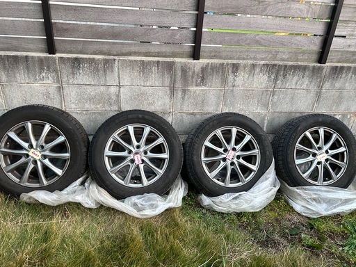 お話中　ホンダ オデッセイ スタッドレスタイヤ ホイール付き