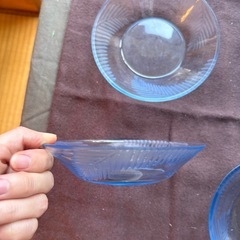 青色　ガラス皿　深皿　6枚まとめの画像