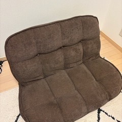 ふんわりモコモコのリクライニングソファーの画像