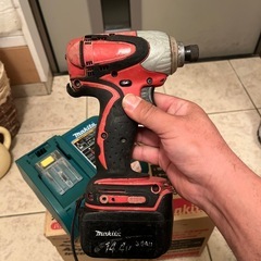 マキタ14vインパクトドライバーの画像