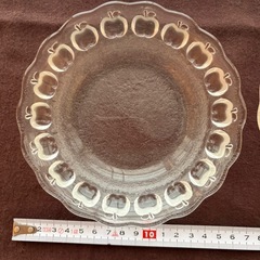 りんごのガラス皿　小鉢　4個まとめの画像