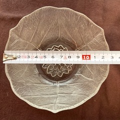 ガラス製　花柄　深鉢　4個まとめの画像