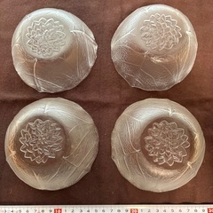 ガラス製　花柄　深鉢　4個まとめの画像