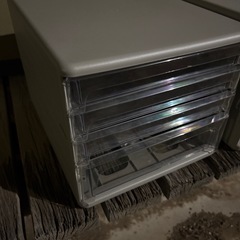 引き出し収納書類の画像