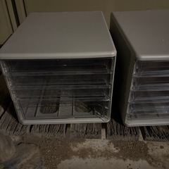 引き出し収納書類の画像