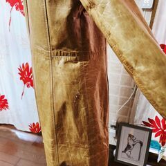 新品未使用、タグ付。定価110,000円。Max＆co 極上レザーロングコート、いかがでしょうか？の画像