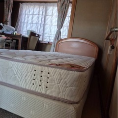 シングルベッドの画像