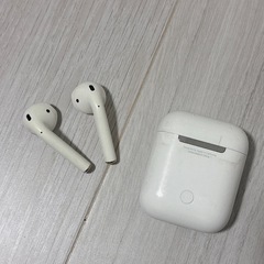 AirPods 本体 充電ケース付き　エアーポッズの画像