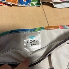 ロキシー　ビキニの画像