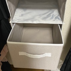 吊り収納5段+引出し付き【ニトリ】の画像