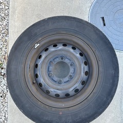 ハイエース　純正タイヤ　4本セット　195 80R15の画像