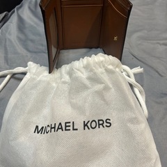 マイケルコース　三つ折り財布　新品未使用品の画像