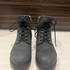 ジーユー リアルレザーヌバックブーツ+E 26.0cm ブラックの画像