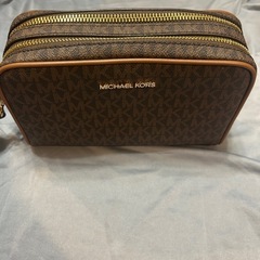マイケルコース　クラッチバック　新品未使用品の画像