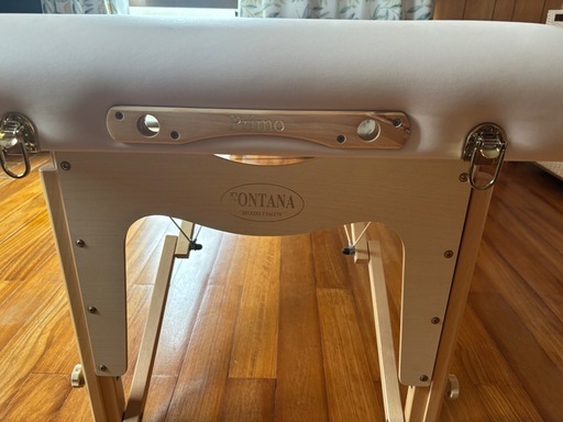 フォンタナ　エステ用ベッド