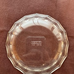 ★取引中★Pyrex ガラス製　丸皿　中皿の画像