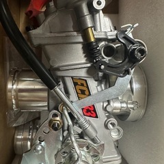 Dトラッカー250 モタード　FCR33付きの画像