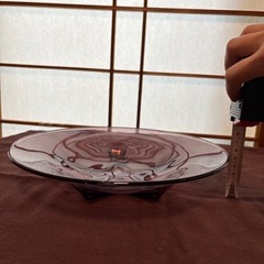 紫色　ガラス製　星型　丸型　大皿の画像