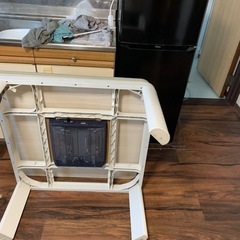 白いこたつ机(温め機能壊れています)の画像