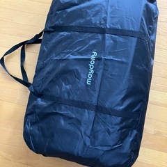  折りたたみベビーベッド グレー マット付きの画像