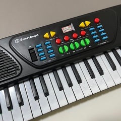 ★定価2638円！2025年購入！美品★ 西松屋 キッズキーボード キッズピアノ 赤ちゃん おもちゃの画像