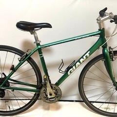 24段変速！GIANT ジャイアント　ESCAPE エスケープ R3  クロスバイク　自転車　チャリ　スポーツバイクの画像