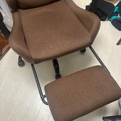 ゲーミングチェアの画像