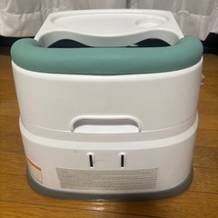 インジュニティ　ベビーチェアの画像