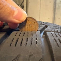 スタッドレスタイヤと16インチホイール　195/50R16 の画像