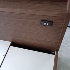 クリスマスセール！～12/24限定！札幌市近郊の方限定！送料無料！ニトリ 収納付きシングルベッド コンセント付きの画像