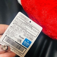 新品タグ付 ハローキティおすわりドールクラシカルレッド ぬいぐるみの画像