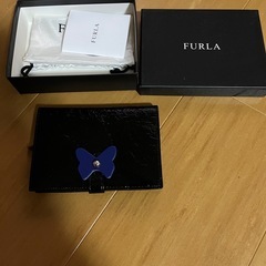 FURLA 2つ折り財布 美品の画像