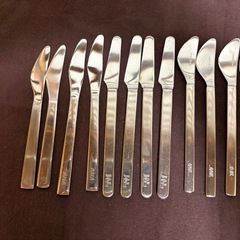 ｛取引中｝ナイフ　いっぱいの画像