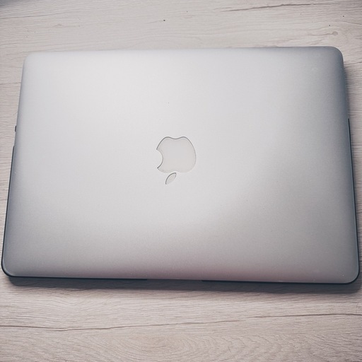 (オンライン決済相談可)【美品•即購入OK！】MacBook Air13インチ（本体、各種カバーセット）
