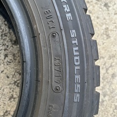 スタッドレスタイヤの画像