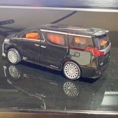 【大型ミニカー／モデルカー】トヨタ 30系アルファード（ブラック）の画像