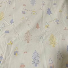 受け渡し予定者様確定しました>【中古】ベビー掛ふとん　サイズ95cm x 120cm カバー2種類付き　状態普通の画像