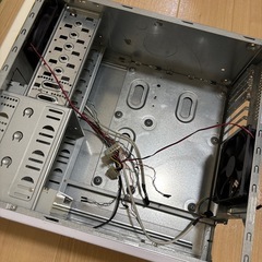 【ジャンク品】ミドルタワーケースの画像