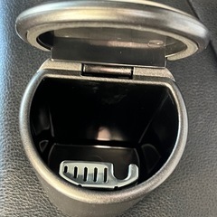 新品トヨタ純正灰皿　の画像