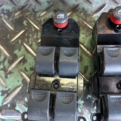 ライフ 運転席側 ウインドウスイッチ 2個セット JB5 JB6 JB7 JB8 純正の画像