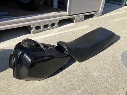 TW200 タンク　シート