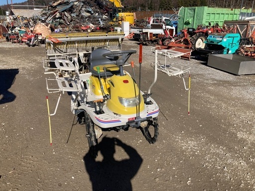 イセキ田植え機