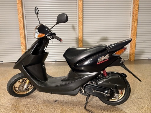 HONDA ホンダ スマート ディオ DIO Z4 AF63 インジェクション 
黒