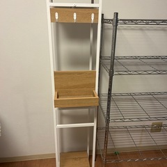 スリム収納ラック、棚の画像