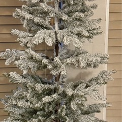 LEDライト付きノルディックツリー クリスマスツリーの画像