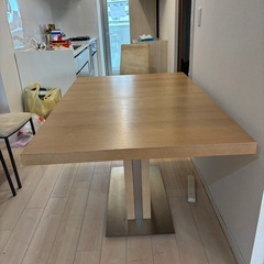 BoConcept ボーコンセプト　伸長式　ダイニングテーブル　テーブルの画像