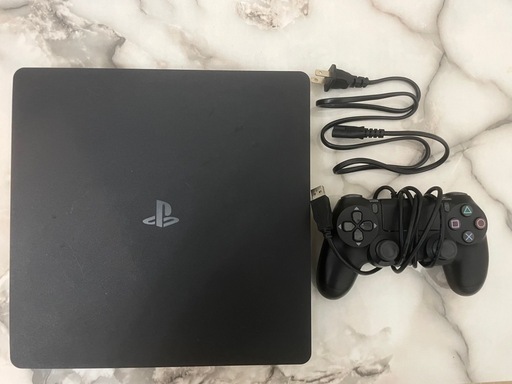 【受付停止中】【状態悪】PS4本体、コントローラーおまけ